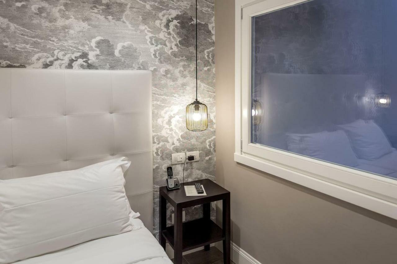 Bell Tower Studio Apartment Флоренция Экстерьер фото