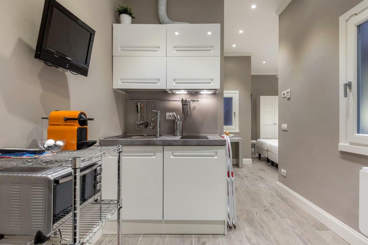 Bell Tower Studio Apartment Флоренция Экстерьер фото